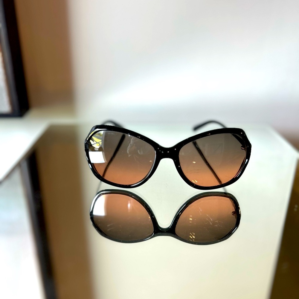 Tory Burch Black Frame Sunglasses with Brown Lenses